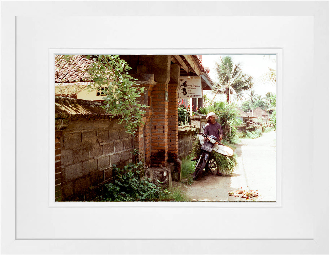 Ubud laneway on 35mm
